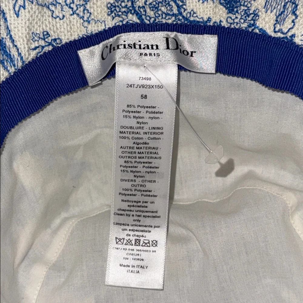 💙 💯 AUTH CHRISTIAN DIOR BLUE WHITE PRINT BUCKET HAT NWOT 💙 - Picture 7 of 10